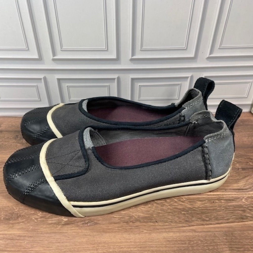 Sorel Sentry Womens Slip On Canvas Rubber Toe Canvas Gray Duck Shoes Flats 6.5 - Picture 4 of 9